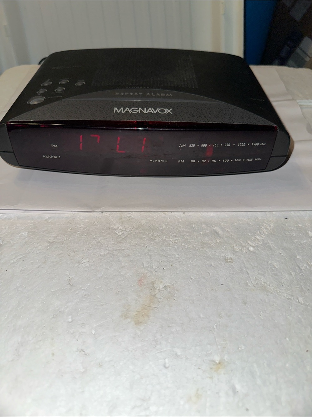 Vintage Magnavox AJ-3240/17 Alarm Clock AM/FM Corded Radio